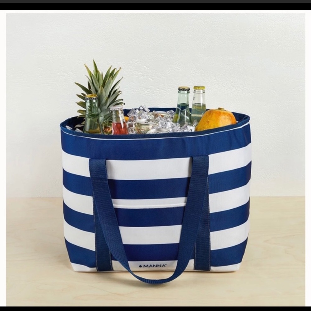 New Manna Hydration nautical cooler tote